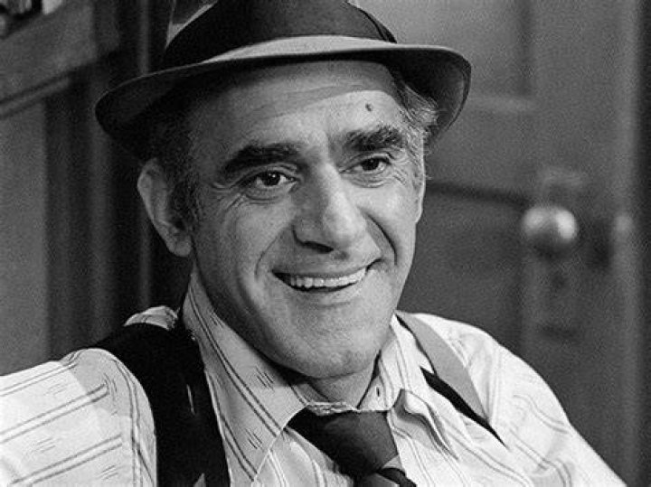 abe vigoda age