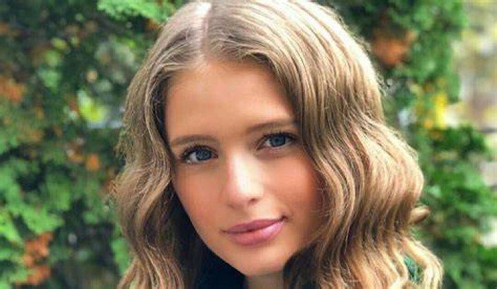 Alexandra Beaton fun facts