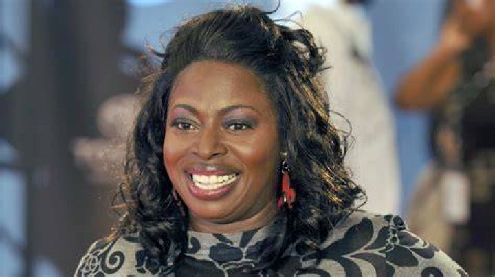 Angie Stone Net Worth – How Much is Stone Worth?