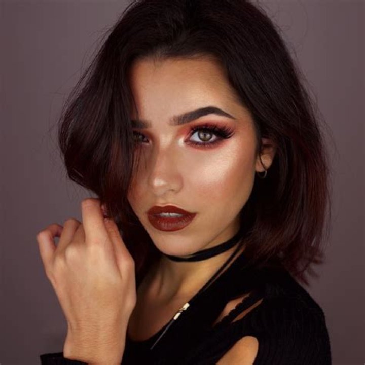 ASMR Glow Net Worth