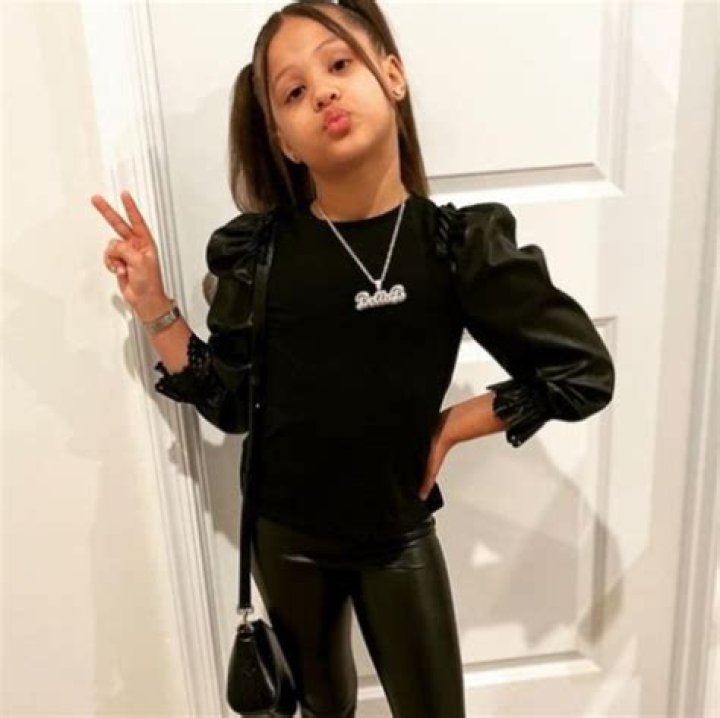 Bella Banks