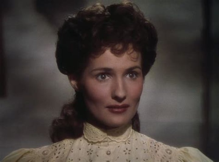 Brenda Marshall Net Worth