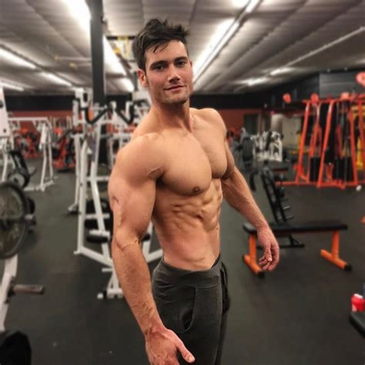 Connor Murphy Net Worth