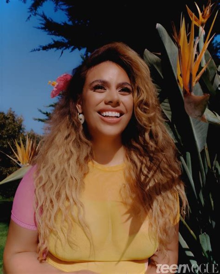 Dinah Jane's Photo