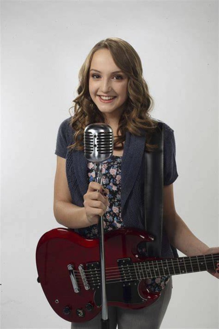 Ella Jonas Farlinger&rsquo;s bio