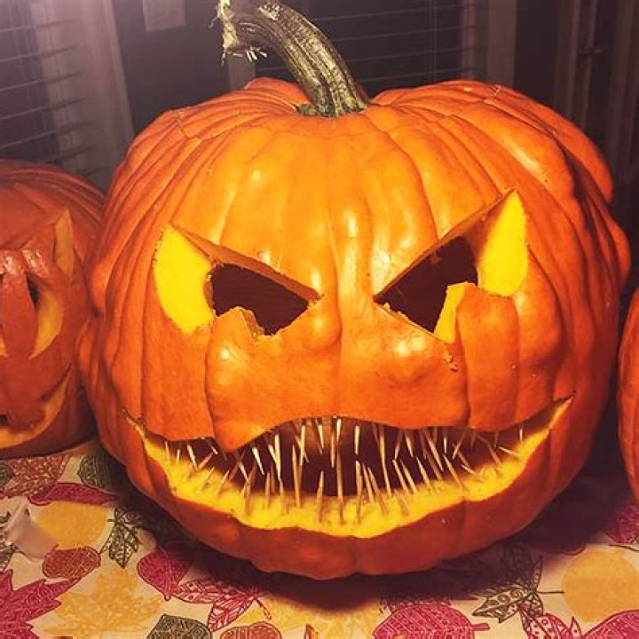 featured scary pumpkins
