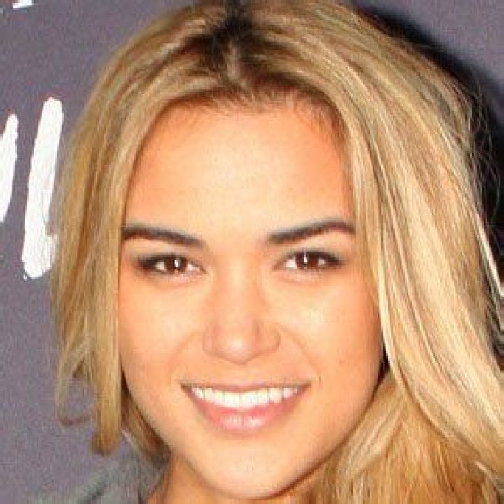 Fely Irvine Net Worth