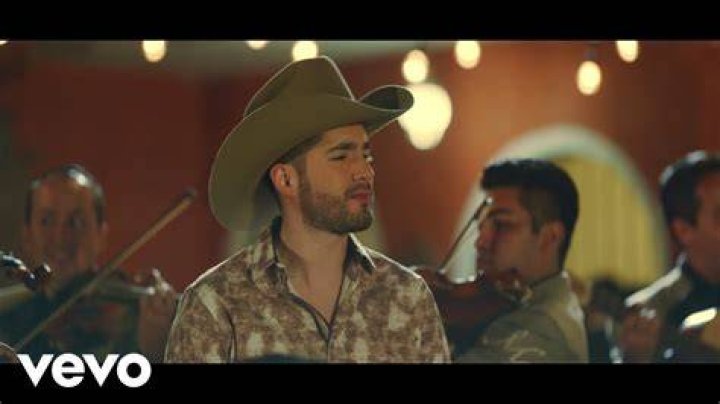 Fuertemente Music Video