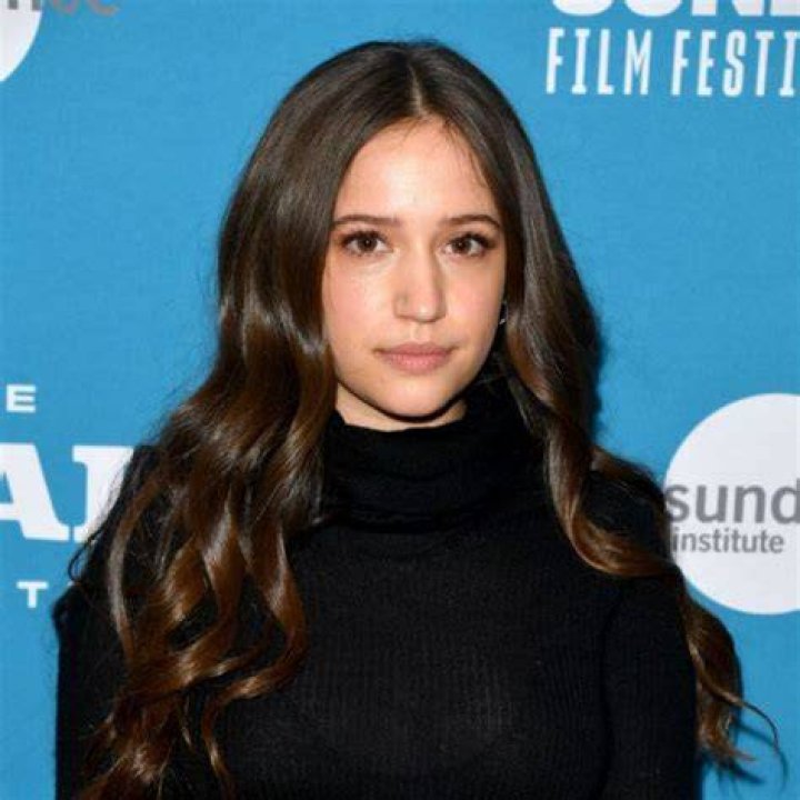 Gideon Adlon Height