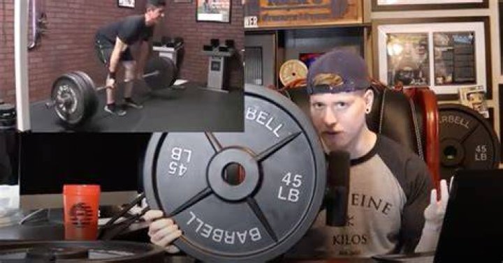 Is Jeff Cavaliere Using Fake Weights?