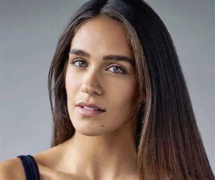 Isabel Pakzad Net Worth