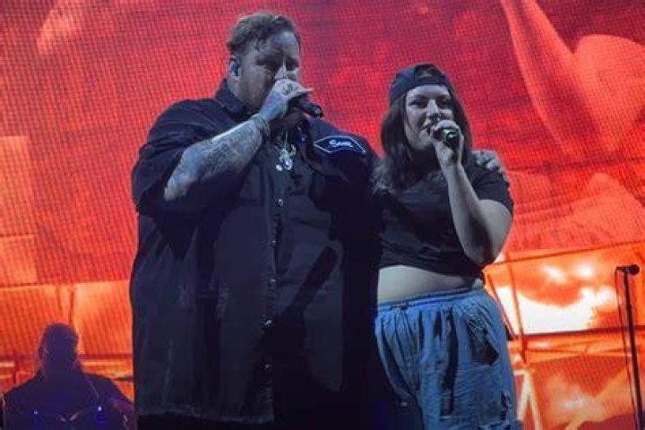 Jelly Roll with his daughter