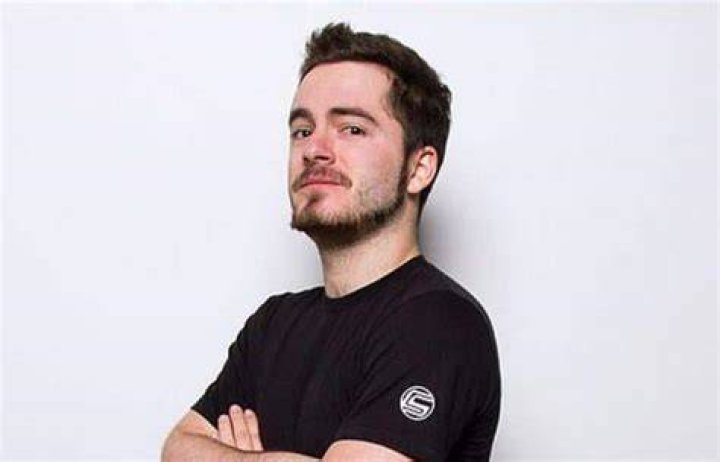 Jordan Maron- Wiki, Girlfriend, Net Worth, Height
