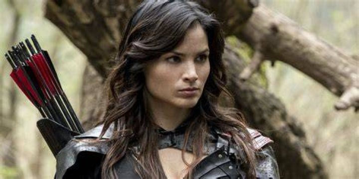 katrina law arrow