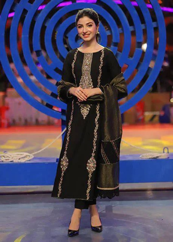 Kinza Hashmi Net Worth