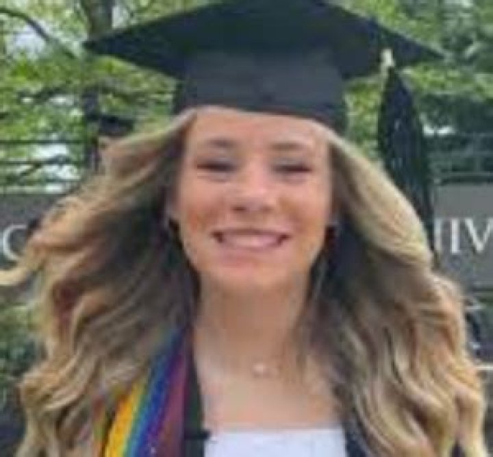 Laura Zenk Obituary