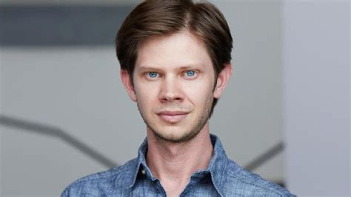 Lee Norris Height