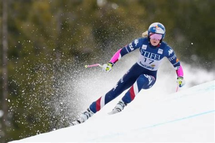 Lindsey Vonn alpine skier image