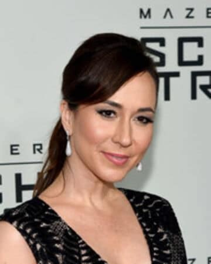 Lora Martinez-Cunningham Height