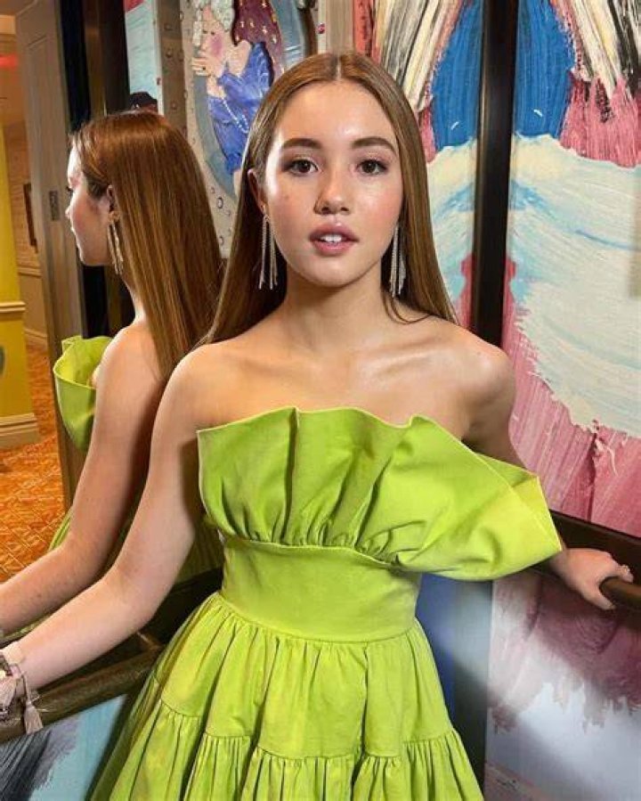 Lucy Paez Net Worth 2024