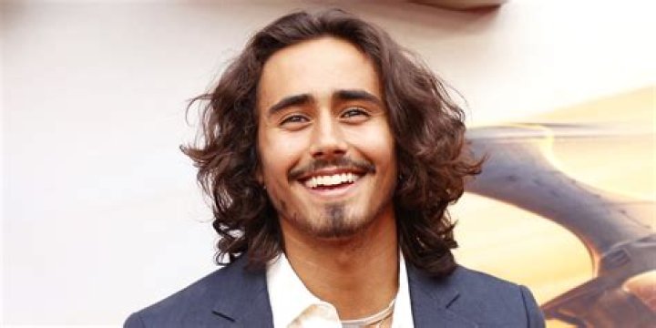 Mava Gomez Net Worth