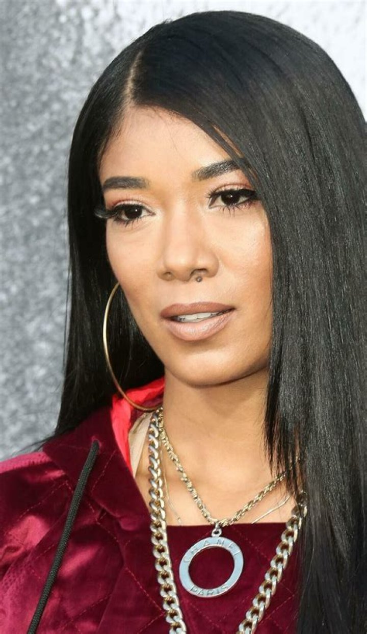 Mila J
