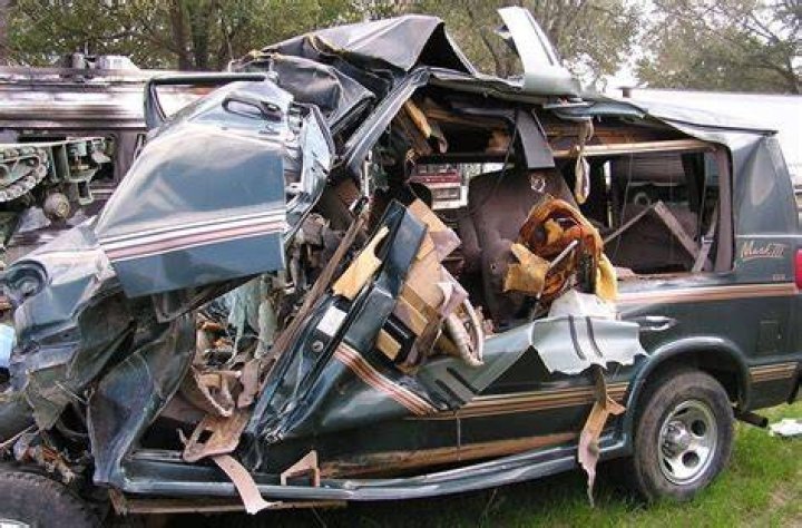 nikki car crash