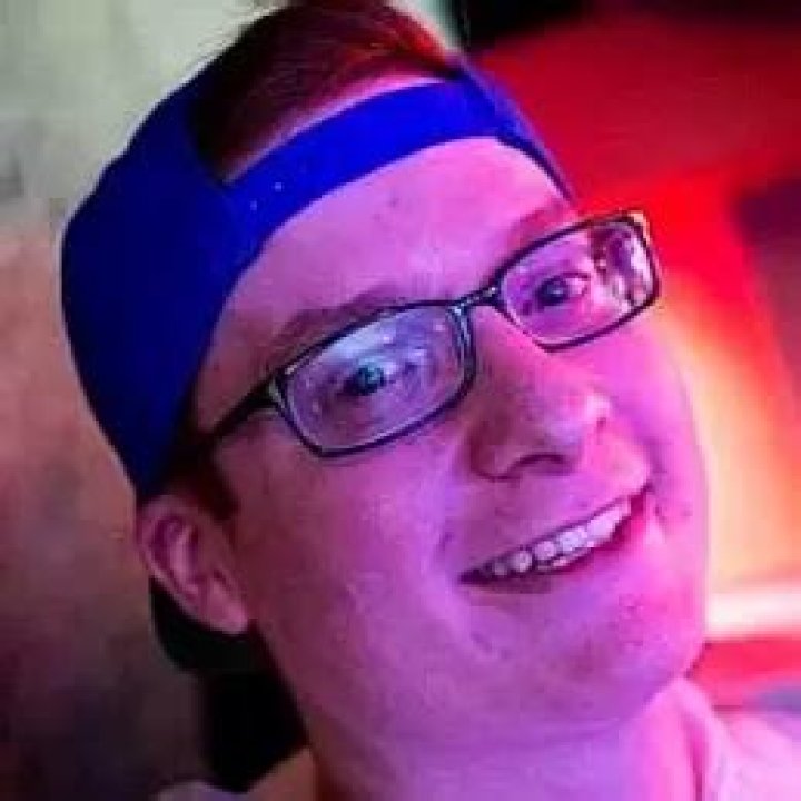 OneCheesyMofo Net Worth