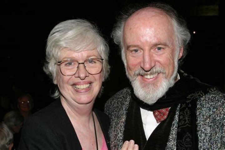 Polly Holliday Net Worth