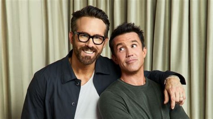 Rob McElhenney with the cast of 'Game of Thrones'