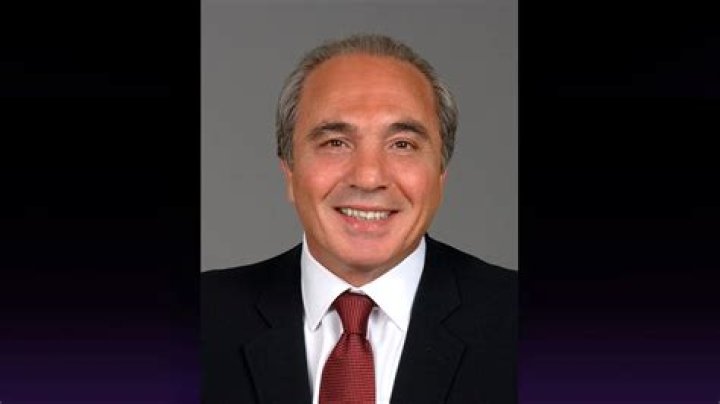 Rocco Commisso philanthropy