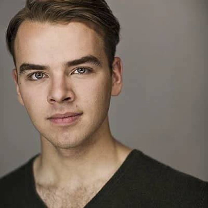 Sam Earle Net Worth