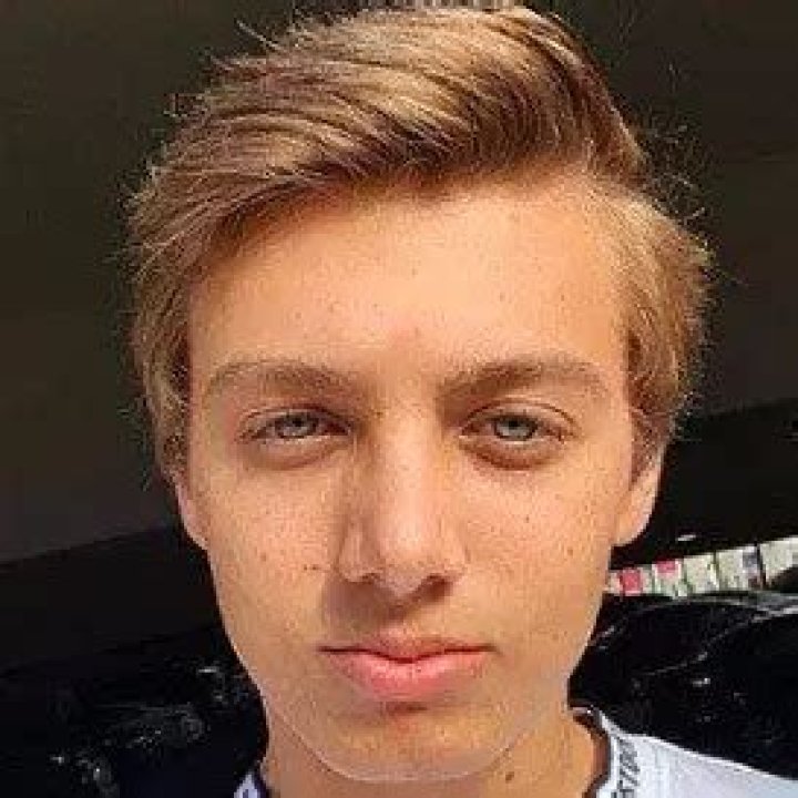 Shea Durazzo Net Worth