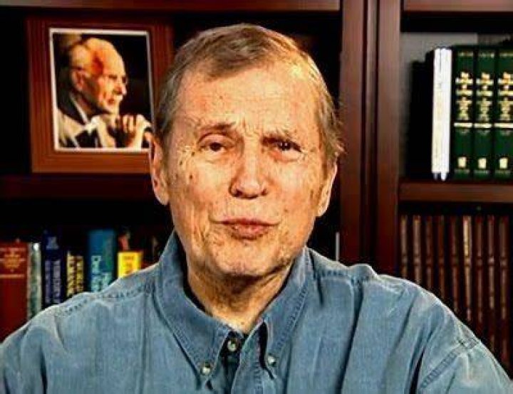 Tom Laughlin Net Worth