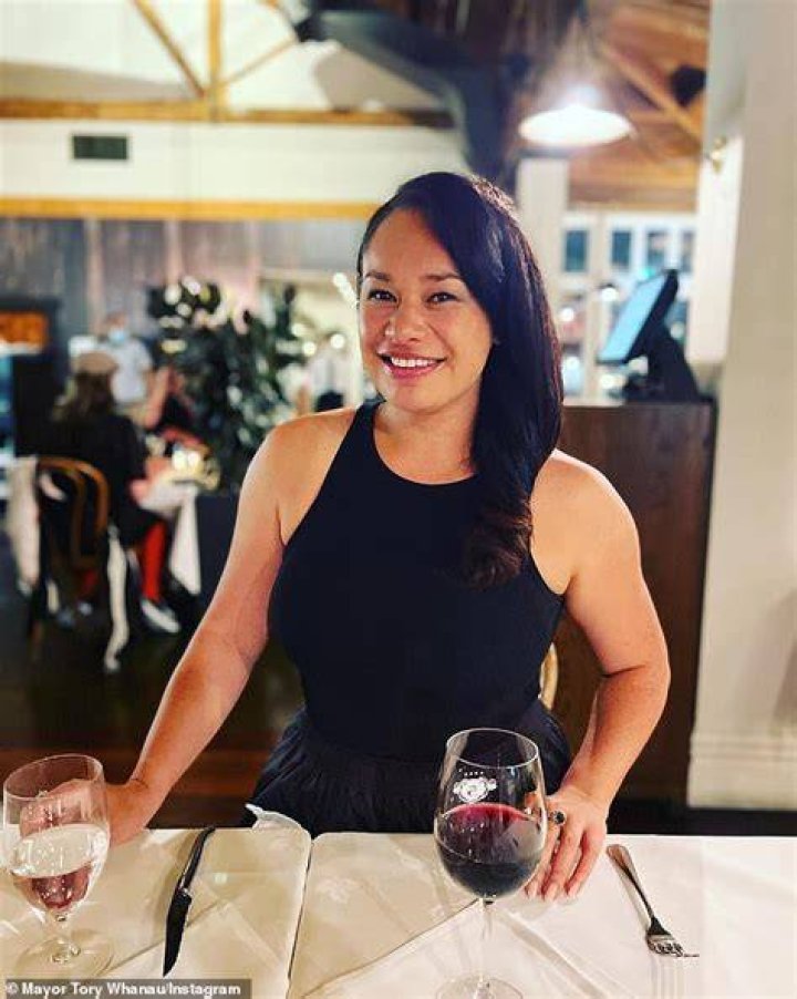 Tory Whanau Drinking Video Viral In Reddit: Havana Bar Incident Update Tory Whanau Drinking Video
