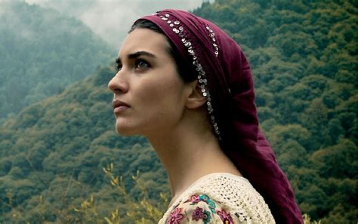 Tuba Buyukustun