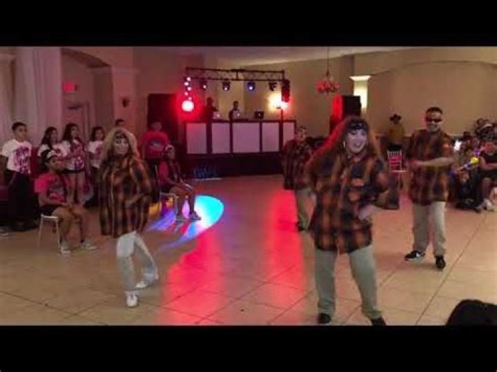 Twins Quince Cumbia Cholos - Oldies/quince songs