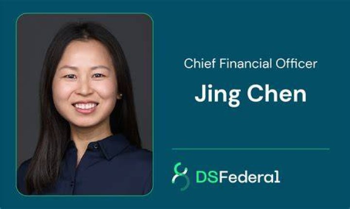 yang chen chen financial status