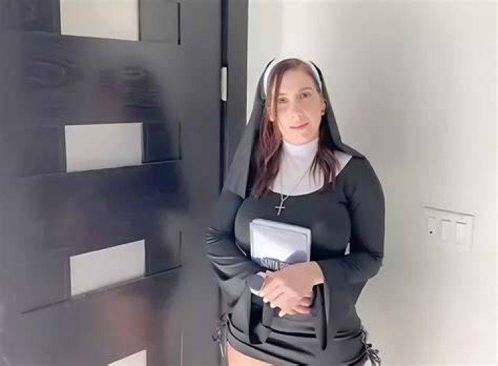 Yinyleon | Bio, Age, Net Worth, Relationship, Career