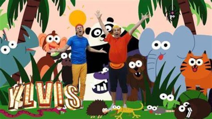Ylvis - Everybody Farts | Animals Kids Song | discovery+ Norge - christmas songs with farts
